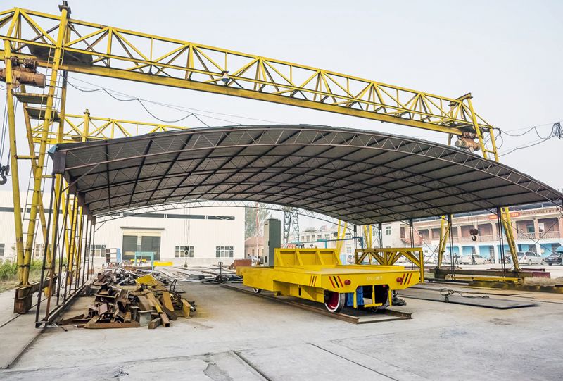 拖鏈平板車(chē)客戶(hù)來(lái)我們公司進(jìn)行驗(yàn)廠