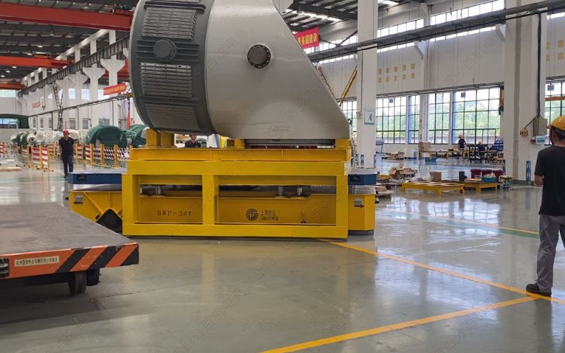 無(wú)軌電動(dòng)平車(chē)在工業(yè)中轉(zhuǎn)運(yùn)重型設(shè)備和工件的應(yīng)用