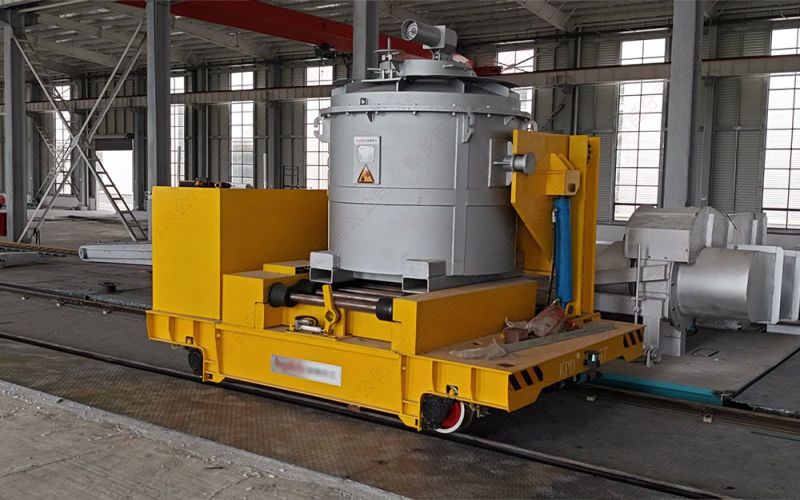 高效平穩(wěn)，助力冶煉鑄造——電動(dòng)平車(chē)驅(qū)動(dòng)重載運(yùn)輸新變革